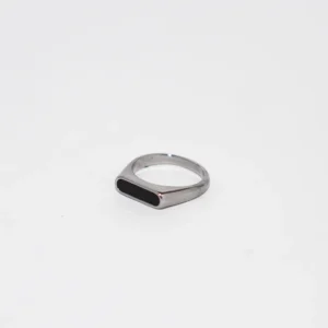 Onyx Rectangular Stone Ring - Silver